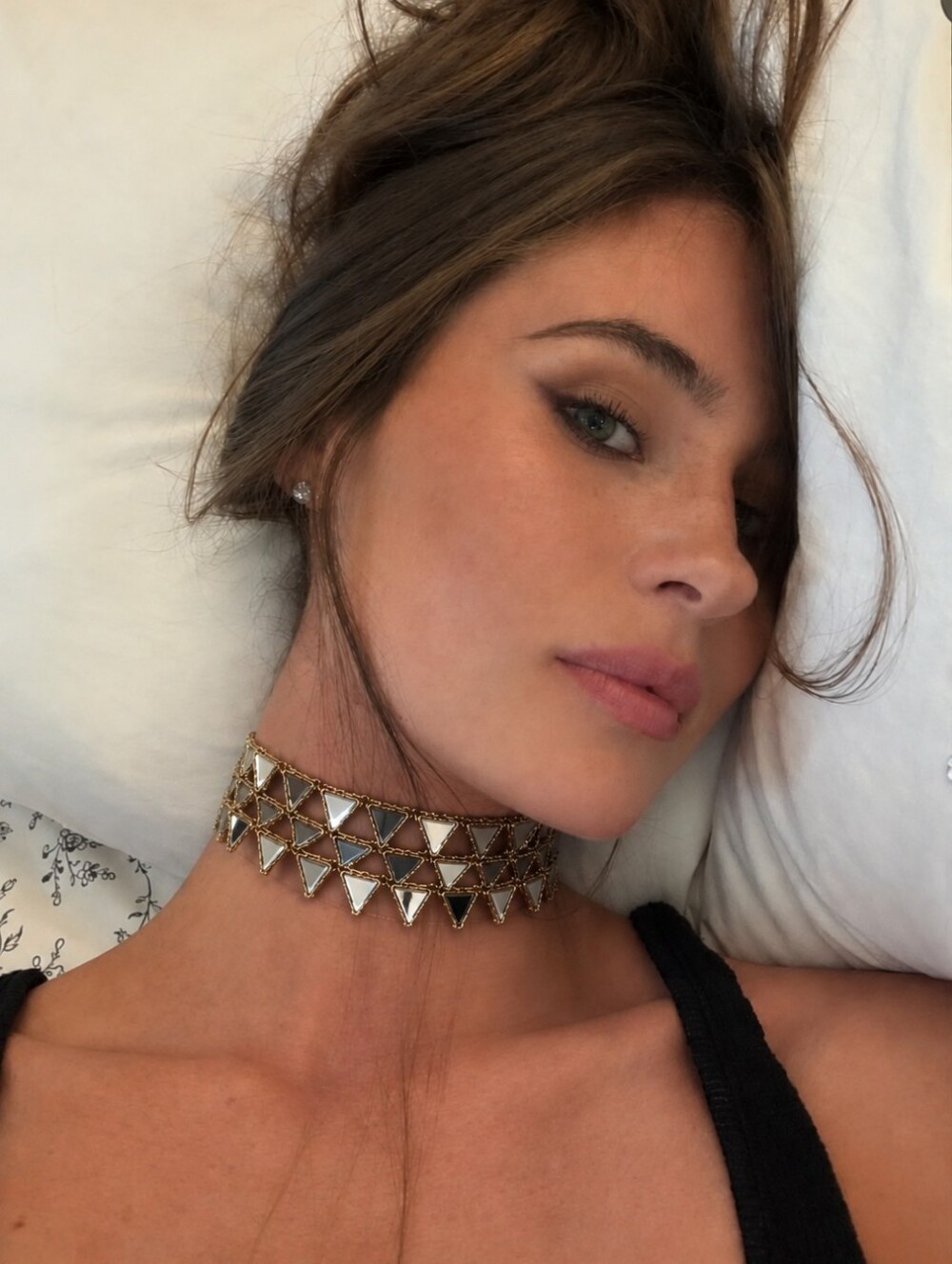 Gold Mirror Handmade Embroidered Lace Triple Triangle Scale Storm Choker